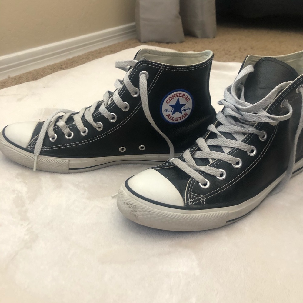 Converse Mens high top leather shoes